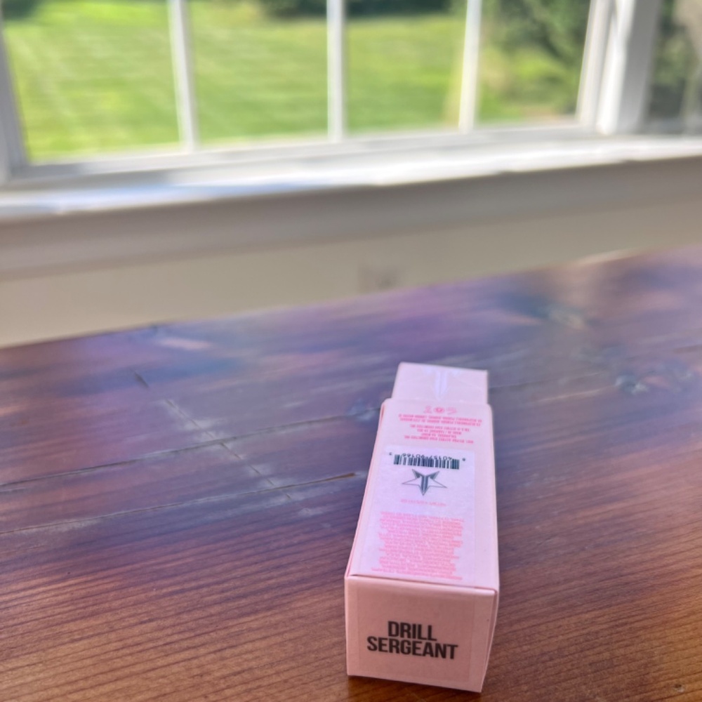 DRILL SERGEANT New in Box Jeffree Star Velvet Trap Lipstick Sultry Gray matte - Picture 5 of 6